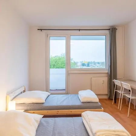 Für Große Und Kleine Gruppen Mit Waschmaschine, Vollausgestatteter Küche Magdeburg