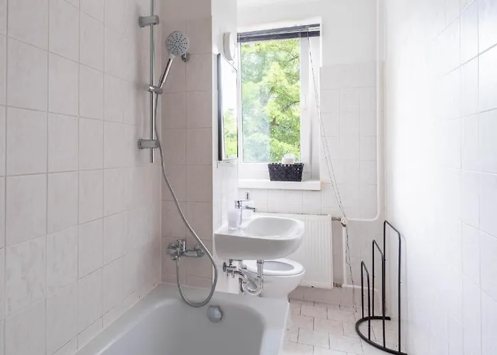 Unterkuenfte Fuer Grosse Und Kleine Gruppen Mit Waschmaschine, Vollausgestatteter Kueche Apartment