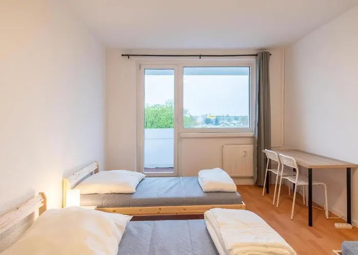 Für Große Und Kleine Gruppen Mit Waschmaschine, Vollausgestatteter Küche Magdeburg